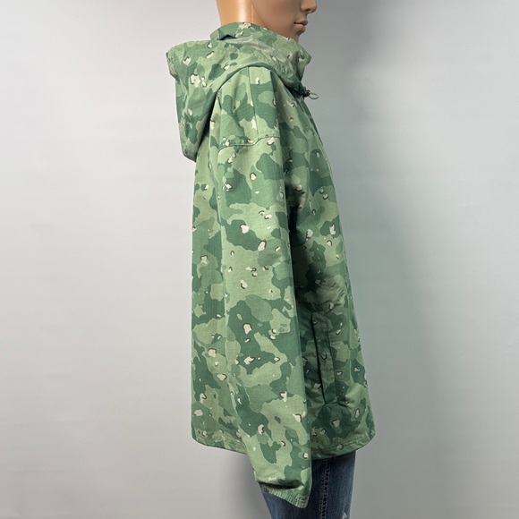 Champion Packable Anorak Camouflage Jacket Size Large - Picture 7 of 13